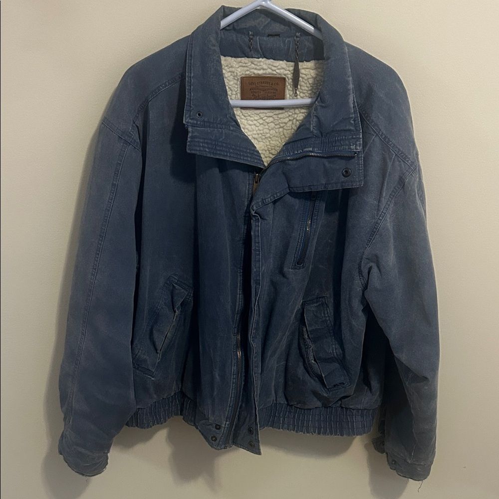 Vintage Levi’s Sherpa Lined Bomber Jacket Blue Distressed Size XL